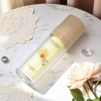 Hana Ara Black Ginseng Facial Serum bottle
